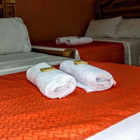 Hotel Las Guacamayas Guatape Luaran gambar
