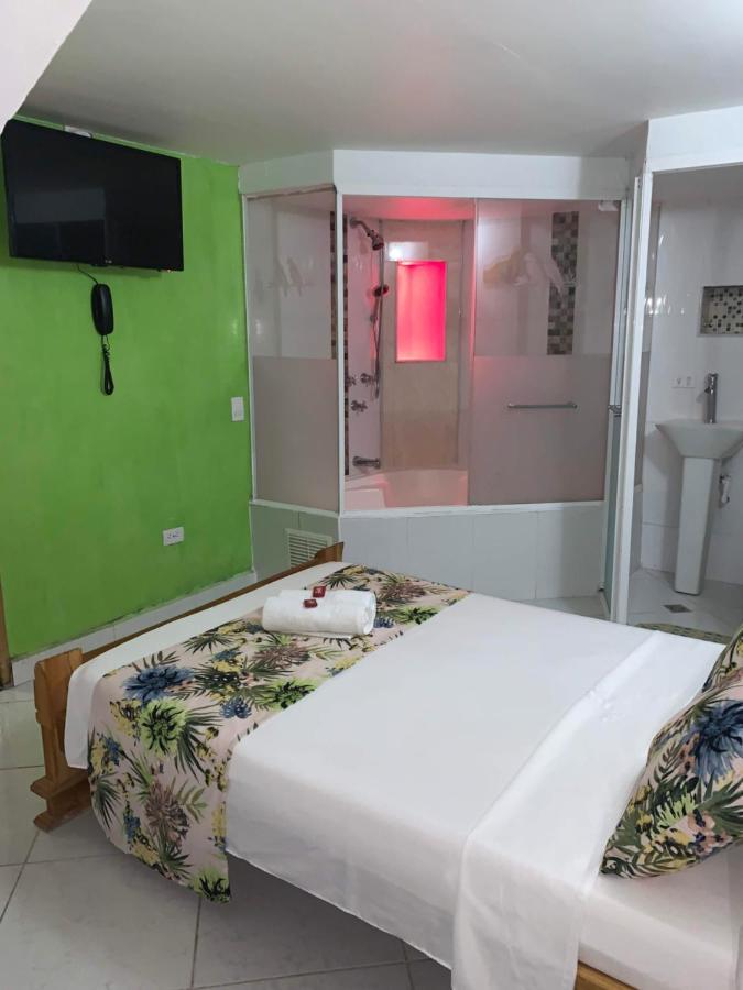 Hotel Las Guacamayas Guatape Luaran gambar