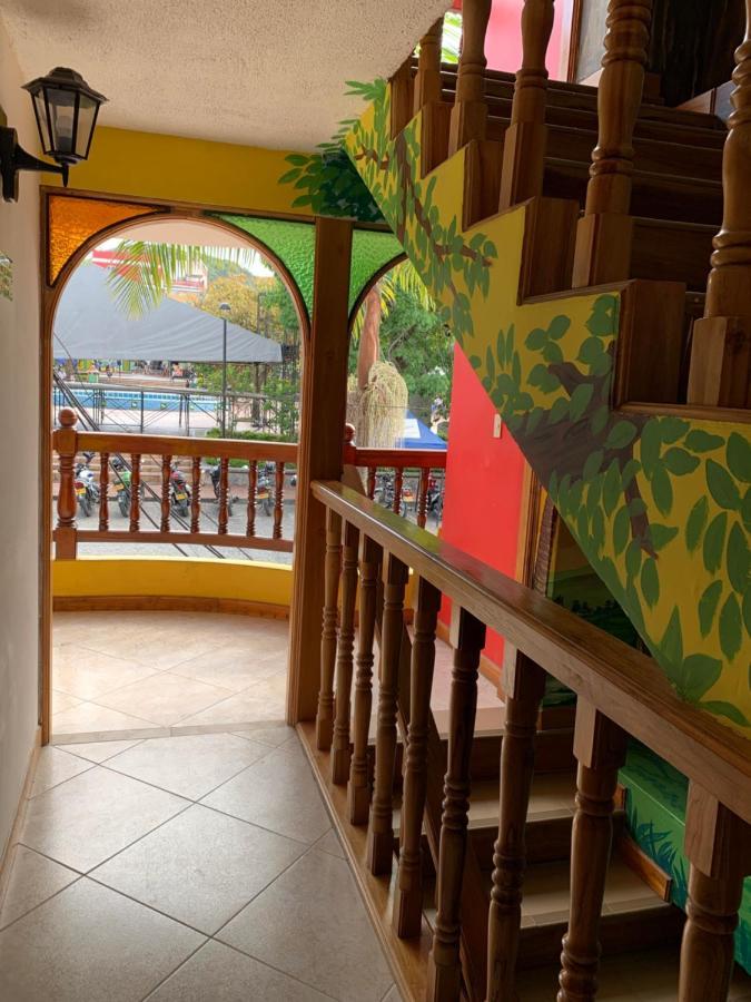 Hotel Las Guacamayas Guatape Luaran gambar